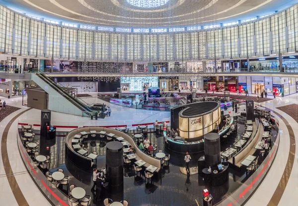 ドバイ モール 世界の最も大きいショッピング モールの つのドバイ アラブ首長国連邦 2017 インテリア — ストック写真