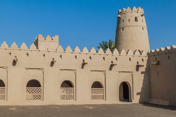 阿拉伯联合酋长国艾因的 Jahili 要塞城墙 — 图库照片