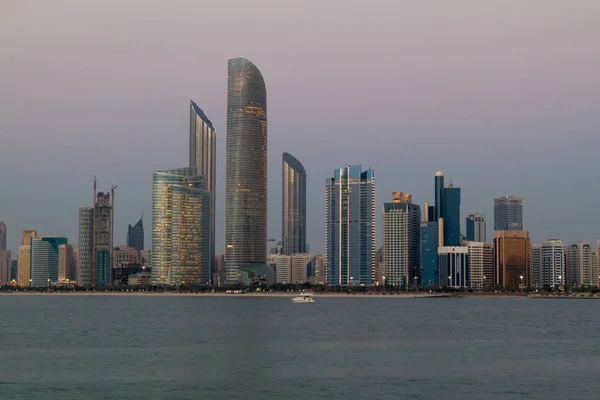 Skyline Von Abu Dhabi Vereinigte Arabische Emirate — Stockfoto