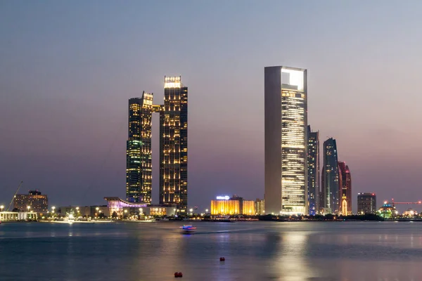 Skyline Abu Dhabi United Arab Emirates — Stock Photo, Image