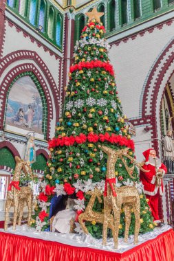 Meryem Ana Katedrali Yangon, Myanmar Noel ağacı