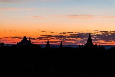 Sabah erken ışık manzarası Bagan, Myanmar