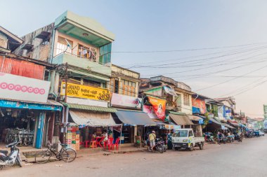 HPa bir, Myanmar - 12 Aralık 2016: Hpa tipik bir sokakta görünümünü bir.