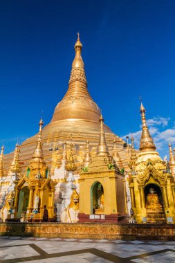 shwedagon Selami pagoda yangon, myanmar içinde
