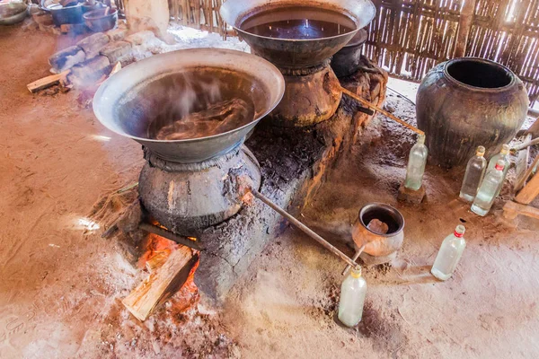 Distillation Vin Palme Myanmar — Photo