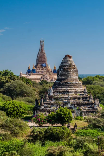 Vista Una Estupa Templo Ananda Desde Templo Thatbyinnyu Bagan Myanmar —  Fotos de Stock