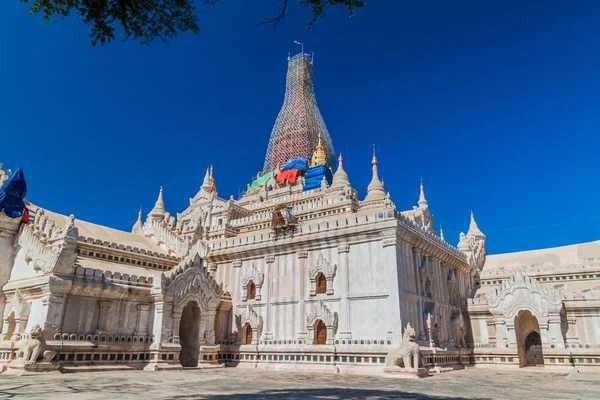 Temple Ananda Bagan Myanmar Temple Est Partiellement Recouvert Échafaudages Car — Photo