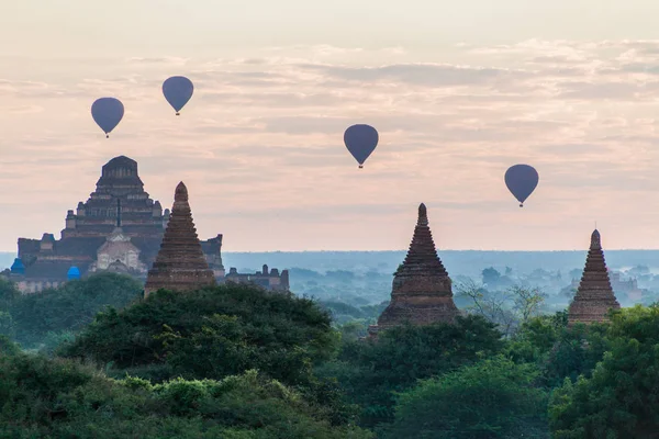 Balóny Nad Bagan Panorama Chrámy Myanmar Dhammayangyi Chrám — Stock fotografie