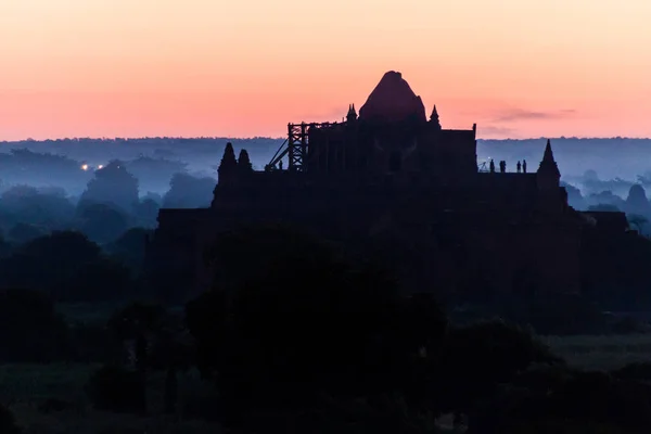 Silueta Del Templo Pyathada Paya Bagan Myanmar —  Fotos de Stock