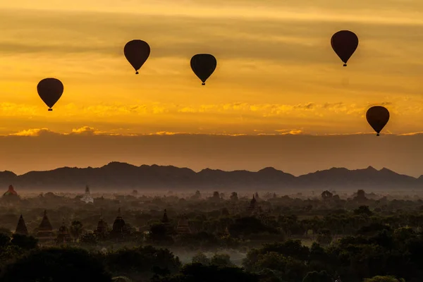 Globos Sobre Bagan Horizonte Sus Templos Myanmar — Foto de Stock