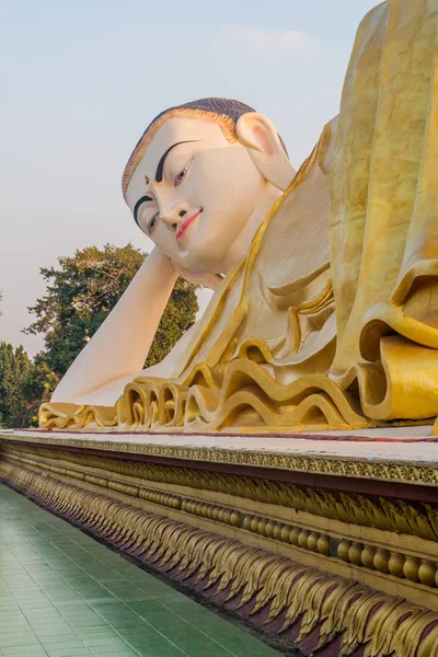 Naungdawgyi Myathalyaung Buda Reclinado Bago Myanmar —  Fotos de Stock