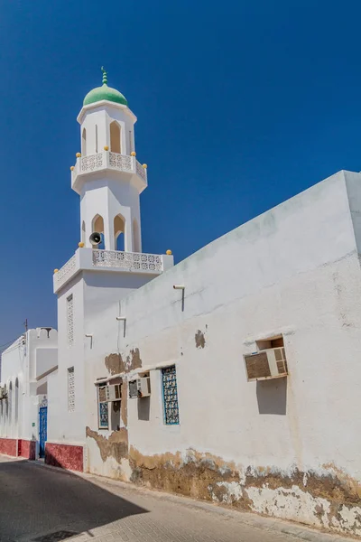 Minaret Mešity Městě Sur Omán — Stock fotografie