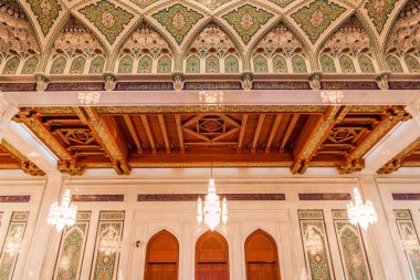 Muscat, Umman Sultan Qaboos Ulu Camii'nin iç