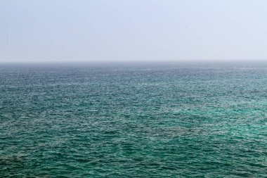 Bir denizin turkuaz suları