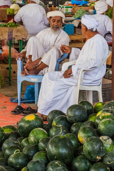 阿曼伊布拉 2017年3月6日 伊布拉苏克的水果和蔬菜销售商 — 图库照片