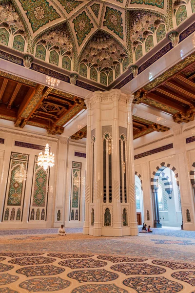 Interior Grande Mesquita Sultão Qaboos Mascate Omã — Fotografia de Stock