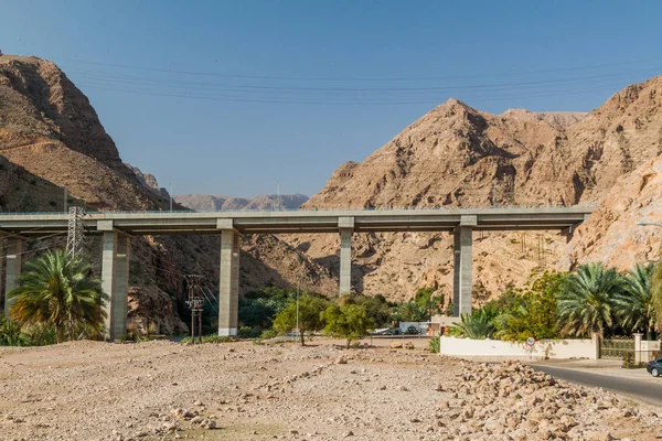 Most Autostradzie Nad Wadi Tiwi Oman — Zdjęcie stockowe