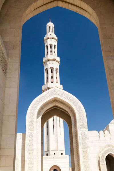 Minarete Gran Mezquita Del Sultán Qaboos Mascate Omán — Foto de Stock