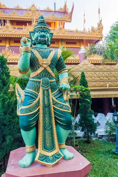 Demônio Budista Templo Kyauktawgyi Mandalay Mianmar — Fotografia de Stock