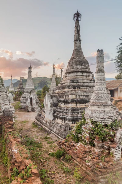 Alte Weiße Stupas Myauk Myo Nachbarschaft Von Hsipaw Myanmar — Stockfoto