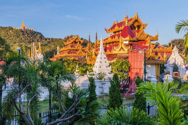 Het Complex Van Kyauktawgyi Tempel Mandalay Myanmar — Stockfoto