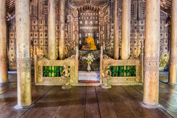 Mandalay Myanmar Diciembre 2016 Interior Del Monasterio Shwenandaw Kyaung Mandalay — Foto de Stock