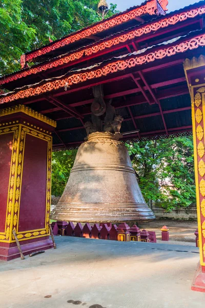 Grote Klok Van Pahtodawgyi Pagoda Amarapura Buurt Van Mandalay Myanmar — Stockfoto