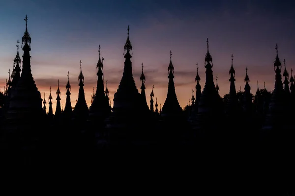 Stupas Runt Sandamuni Sandamani Eller Sandar Pagoda Skymningen Mandalay Myanmar — Stockfoto