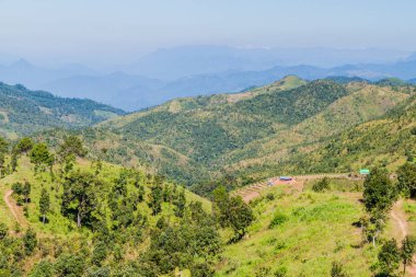 Kalaw kasabası yakınındaki dağlar, Myanmar