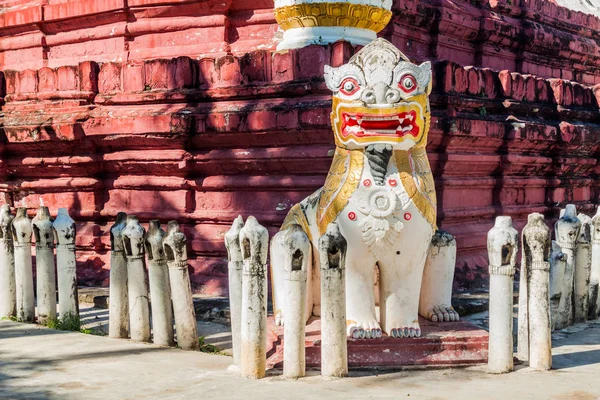 Lion Statue Aung Myay Law Pagoda Sagaing Mandalay Myanmar — Stock Photo, Image