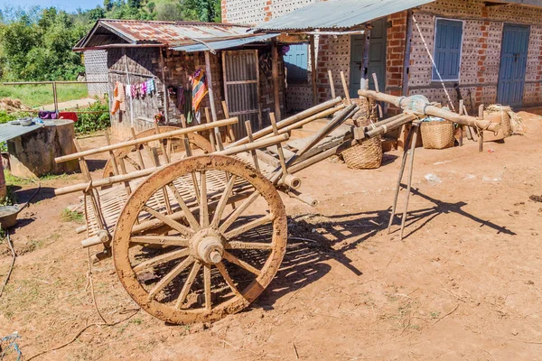 Chariot Bois Dans Village Situé Entre Kalaw Inle Myanmar — Photo