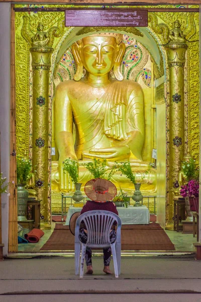 Inle Myanmar Kasım 2016 Inle Gölündeki Alodaw Pauk Pagoda Buda — Stok fotoğraf