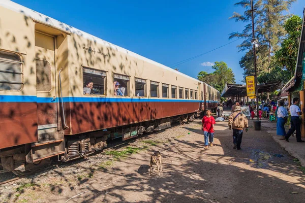 Kyaukme Myanmar Kasım 2016 Kyaukme Myanmar Tren Istasyonundaki Ler — Stok fotoğraf