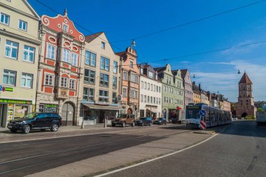 Augsburg, Almanya - 16 Eylül 2016: Augsburg'un eski kentinde jakobstrasse sokak