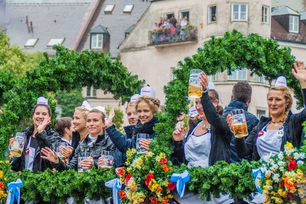 Munich Tyskland September 2016 Deltagare Den Årliga Öppningen Ståtar Oktoberfesten — Stockfoto