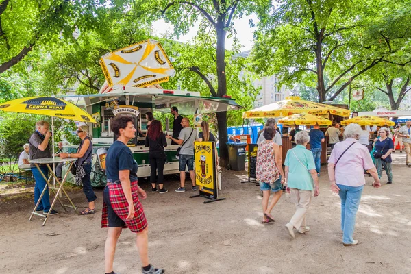 Berlin Niemcy Sierpnia 2017 Stoiska Piwne Międzynarodowym Festiwalu Piwa Berlinie — Zdjęcie stockowe