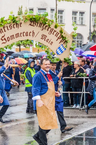 Munich Germany September 2016 Participants Annual Opening Parade Oktoberfest Munich — Stock Photo, Image