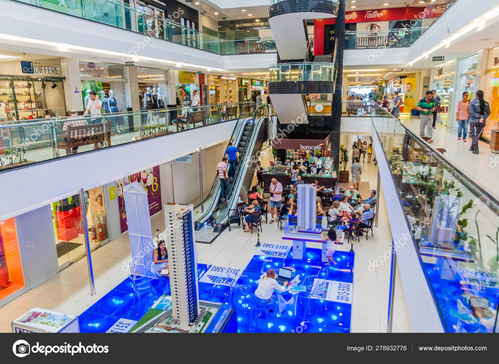 Joao Pessoa Brasil Outubro 2016 Shopping Mag João Pessoa Brasil —  Fotografia de Stock Editorial © mathes #278932776