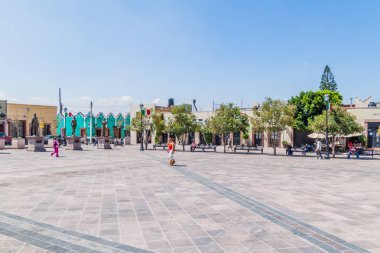 Queretaro, Meksika: 3 Ekim 2016: Meksika, Queretaro'nun merkezindeki Plaza de los Fundadores meydanı
