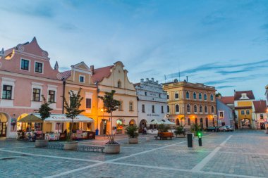 Trebon, Çek Cumhuriyeti - 13 Haziran 2016: Çek Cumhuriyeti'nin Trebon kentindeki masaryk meydanı.
