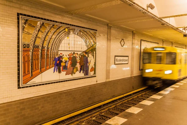 Berlín Alemania Agosto 2017 Vista Estación Metro Berlín Klosterstrasse — Foto de Stock