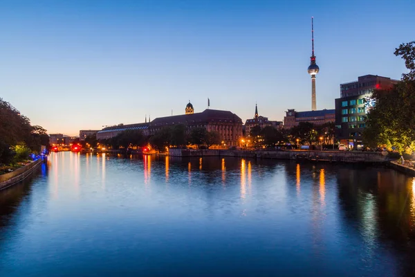 Spree Nehri ile Berlin Silueti, Almanya