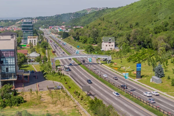 Almaty Kazakhstan Junho 2017 Vista Aérea Uma Rodovia Almaty Cazaquistão — Fotografia de Stock