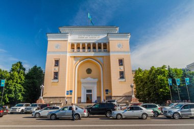 Almatı, Kazakistan - 1 Haziran 2017: Kazakistan'ın Almatı kentinde ki Kazakistan Cumhuriyeti Bilim Akademisi binası.