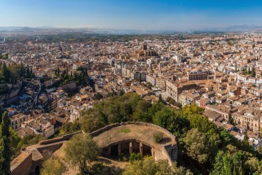 Alhambra Kalesi, İspanya 'dan Granada' nın hava manzarası