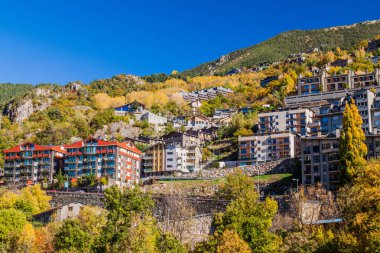 Escaldes-Engordany şehrinin binaları, Andorra
