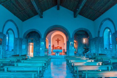 Akhaltsikhe, Gürcistan - 13 Temmuz 2017: Akhaltsikhe kasabasındaki Katolik Kilisesi, Gürcistan