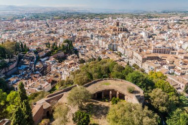 Alhambra Kalesi, İspanya 'dan Granada' nın hava manzarası