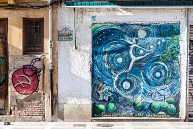 Granada, İspanya - 1 Kasım 2017: Granada, İspanya 'da sokak sanatı