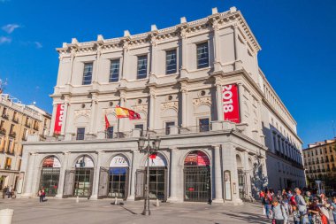 Madrid, İspanya - 21 Ekim 2017: Madrid 'deki Teatro Real (Kraliyet Tiyatrosu).